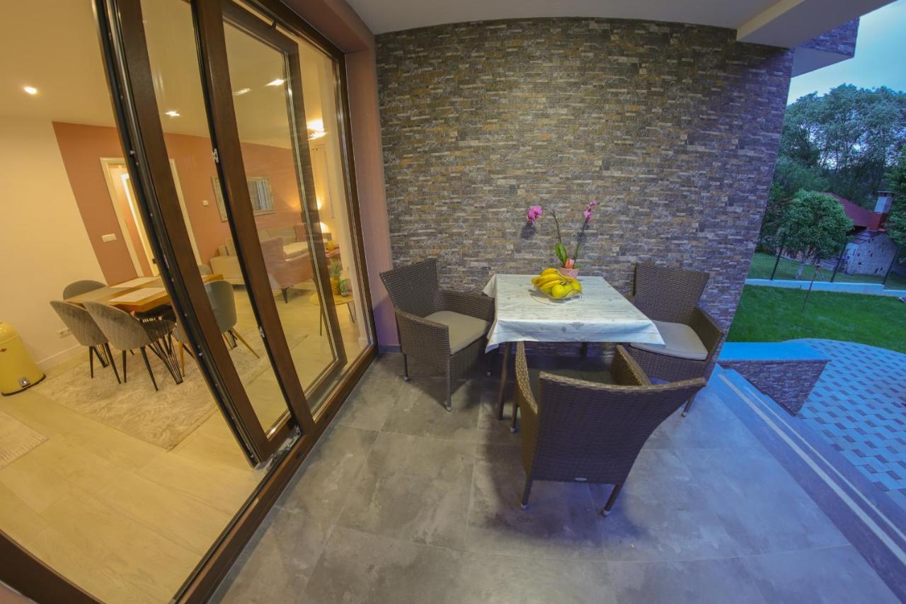 Apartments Edy Bihac Exterior photo