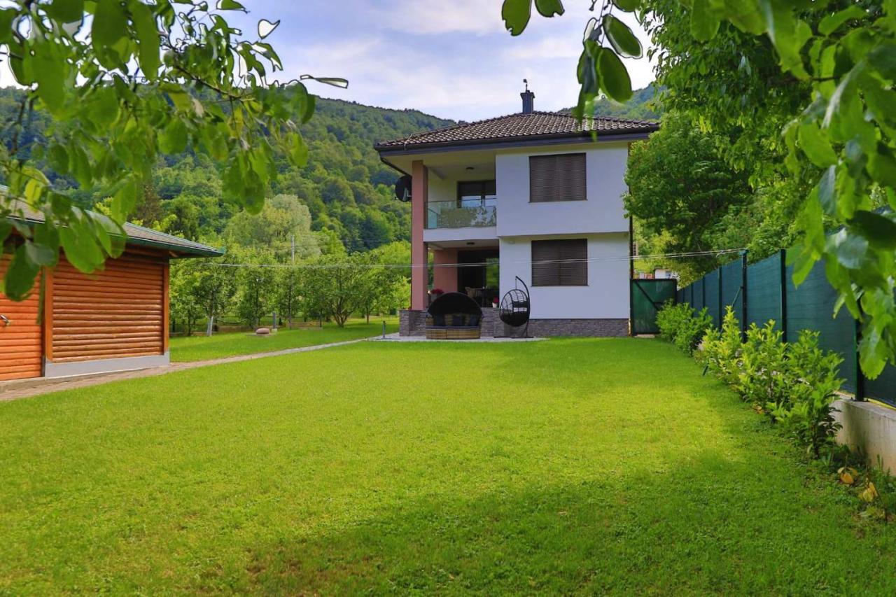Apartments Edy Bihac Exterior photo